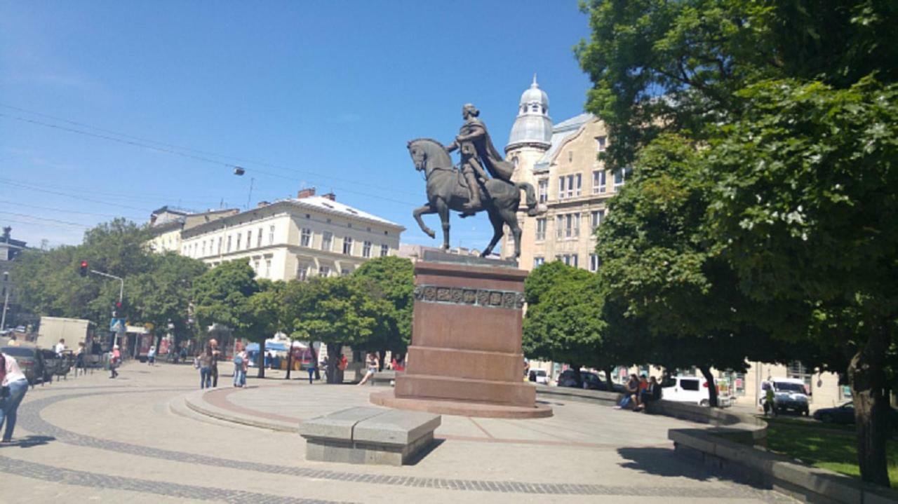Smart -Апартаменти В Центрі Львова - 2 Хв До Оперного Театру Zewnętrze zdjęcie